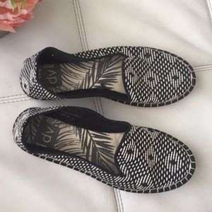 DV black & white loafers